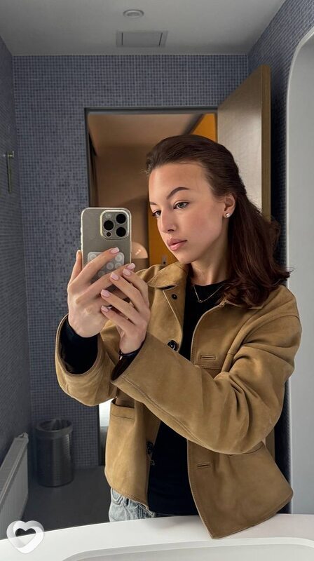 Алина, 21, Екатеринбурге — анкета №2935965