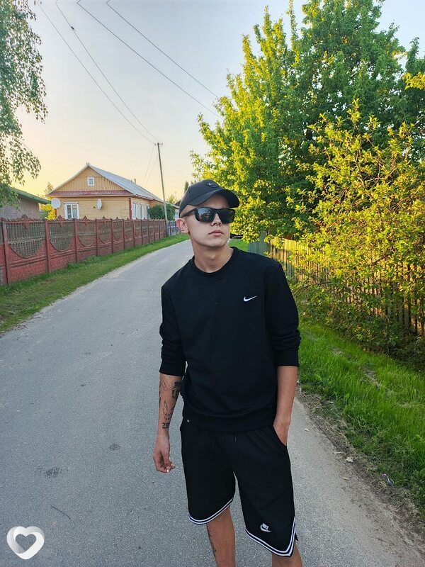 Саша, 19, Иванове — анкета №2936311