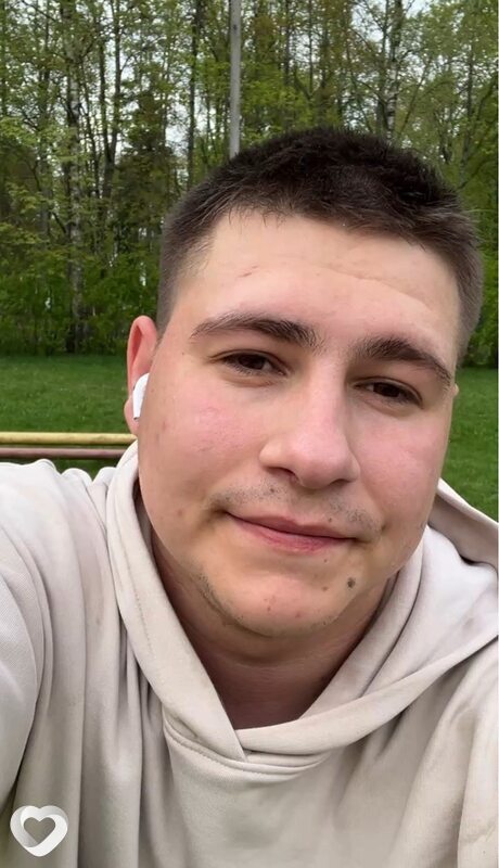 Максим, 24, Орше — анкета №2936529