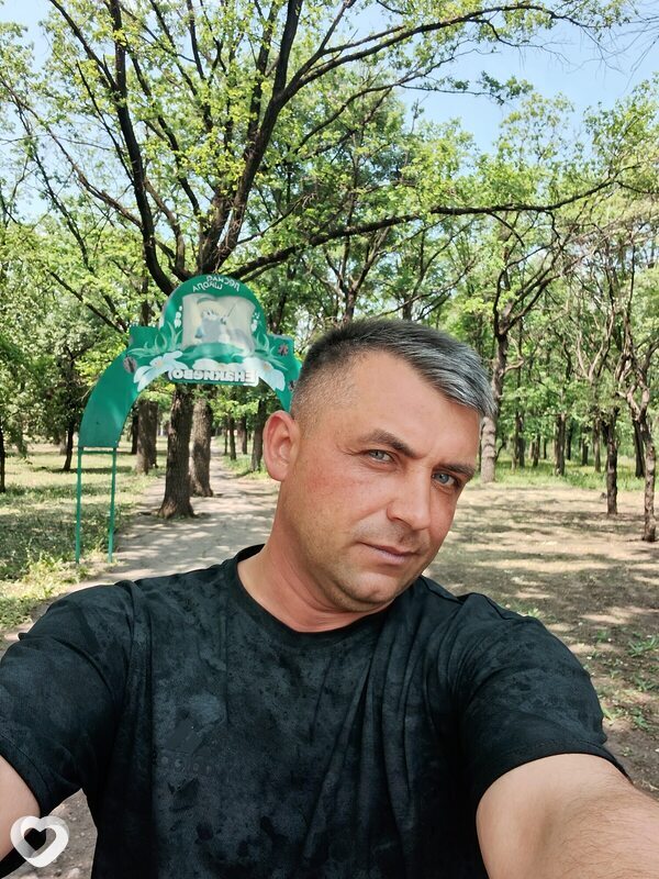 Максим, 36, Енакиеве — анкета №2936991