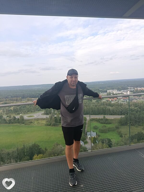 Максим, 37, Харькове — анкета №2937473