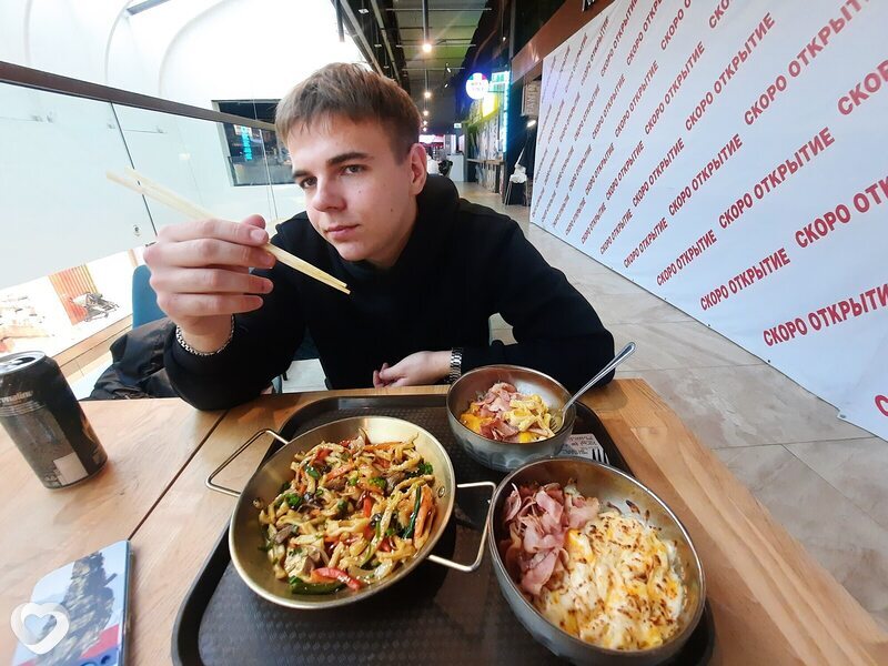 Максим, 22, Санкт-Петербурге — анкета №2937674