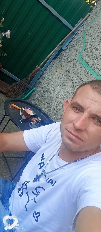 Олег, 32, Таганроге — анкета №2937546
