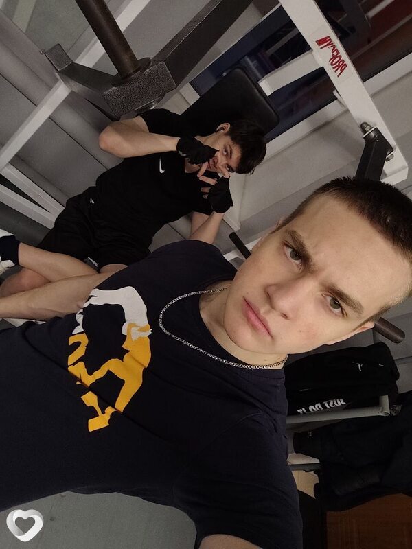 Денис, 19, Армавире — анкета №2938275