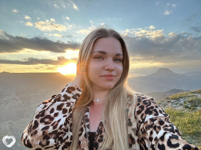 Марина, 21, Самаре — анкета №2939642