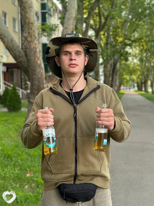 Кирилл, 22, Майкопе — анкета №2940542
