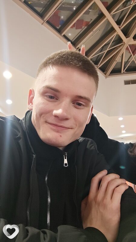 Артём, 25, Липецке — анкета №2940621