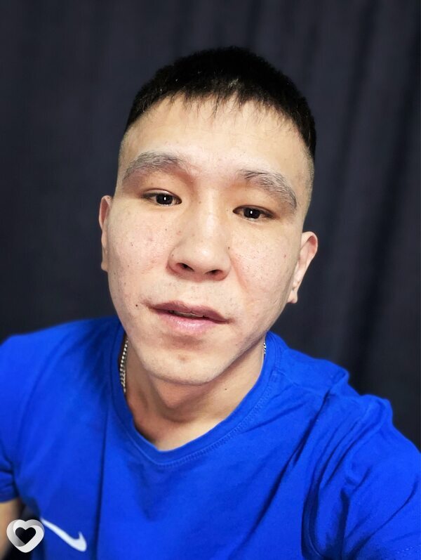 Виталий, 25, Абакане — анкета №2940627