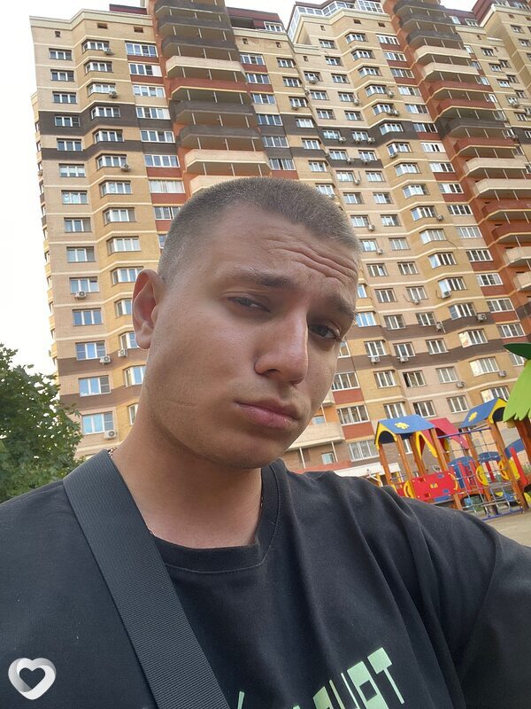 Даня, 21, Москве — анкета №2940953