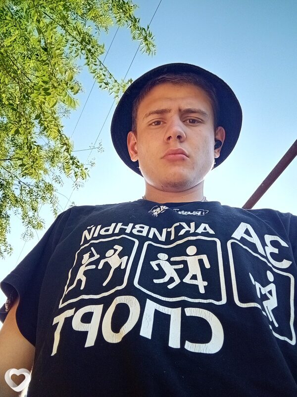 Ваня, 25, Краснодаре — анкета №2940742