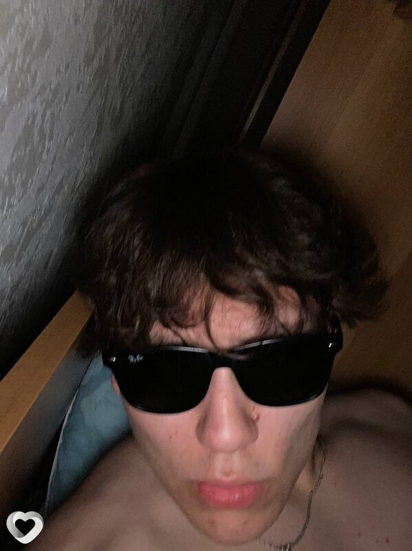 Андрей, 18, Санкт-Петербурге — анкета №2941158