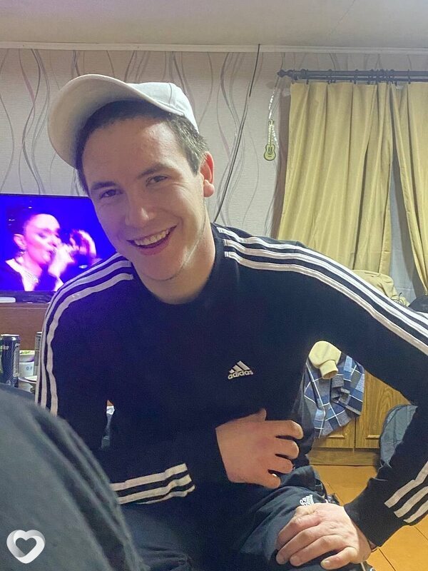 Артём, 20, Пскове — анкета №2941756