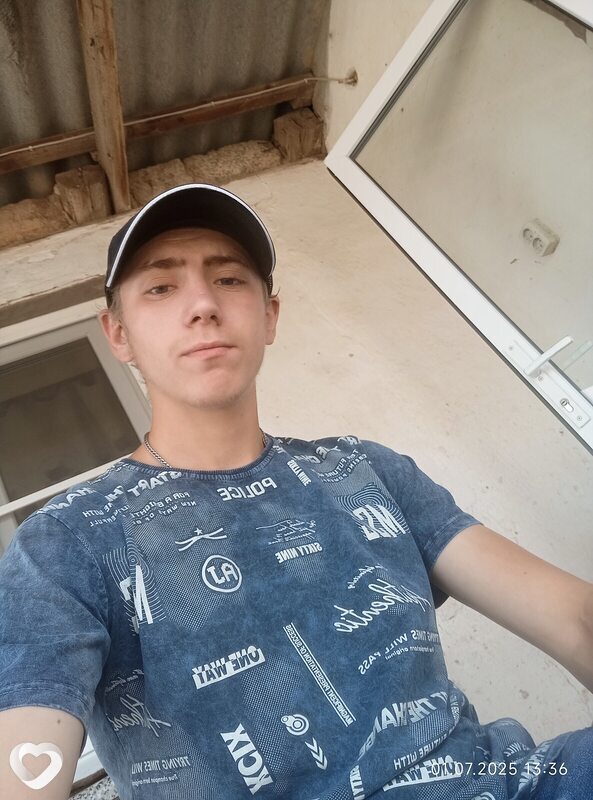 Вадим, 22, Ростове-на-Дону — анкета №2942145