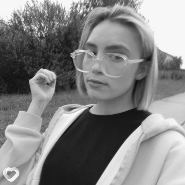 Катя, 21, Ижевске — анкета №2942566