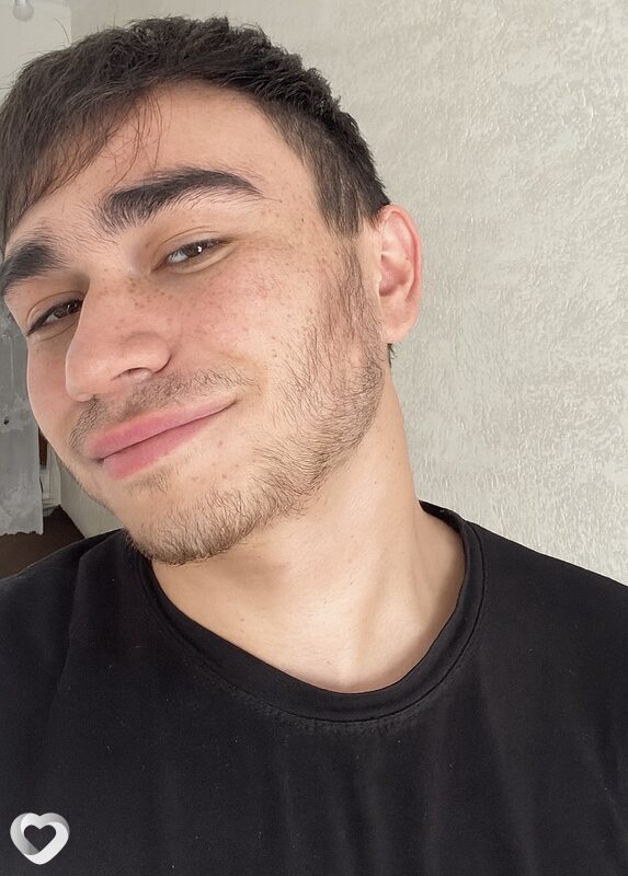 Тимур, 21, Бишкек — анкета №2942568
