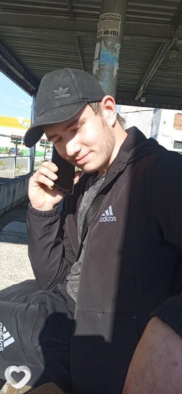Михаил, 21, Москве — анкета №2943221