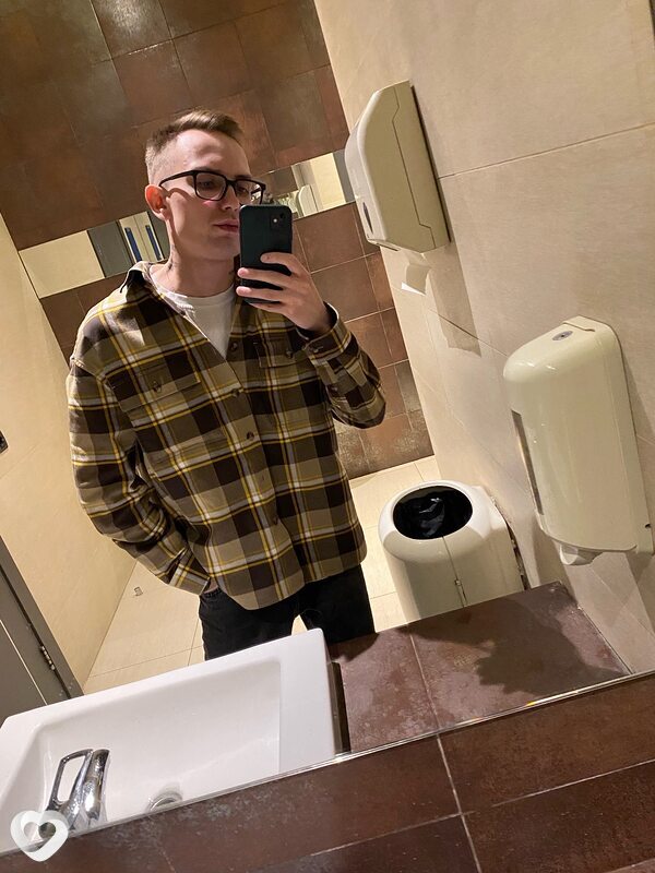 Андрей, 29, Донецке — анкета №2944205