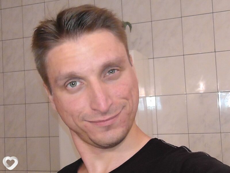 Илья, 22, Ульяновске — анкета №2944779
