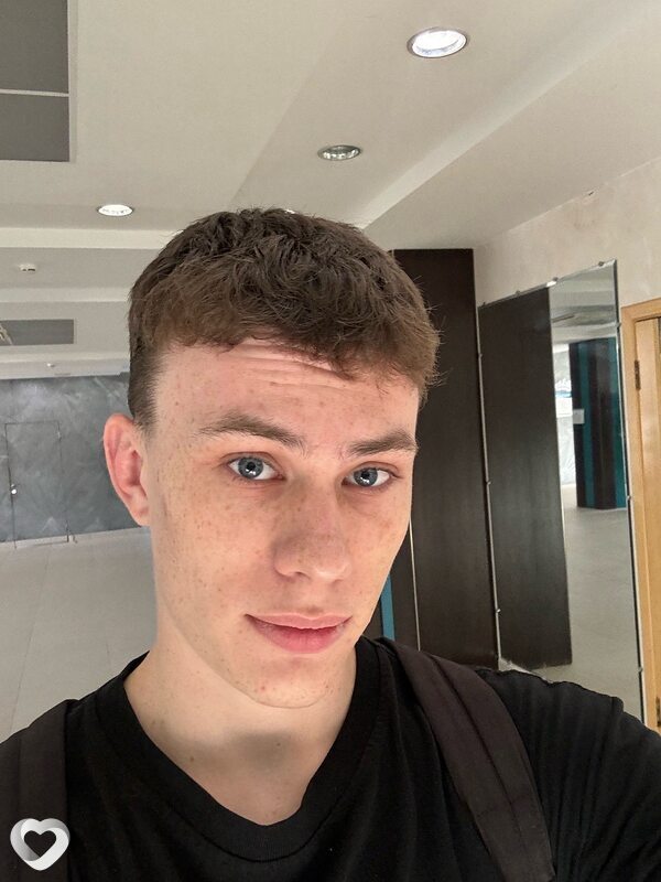 Паша, 22, Волжском — анкета №2945148