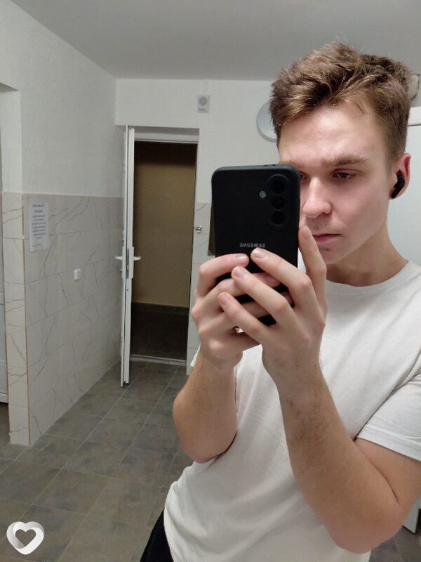 Артём, 22, Минске — анкета №2945068