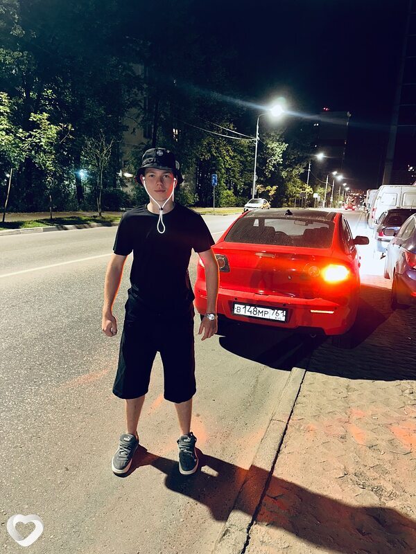 Илья, 18, Сочи — анкета №2945320
