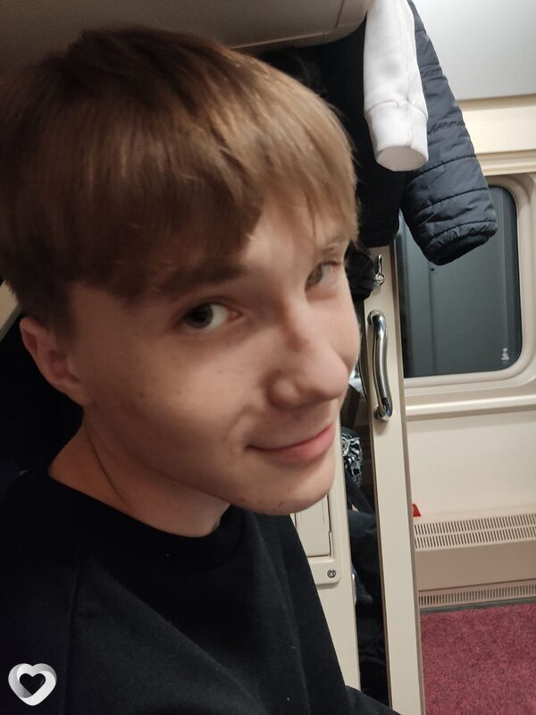 Сергей, 18, Москве — анкета №2945586