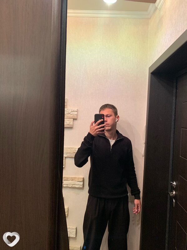 Ярослав, 19, Сургуте — анкета №2945959