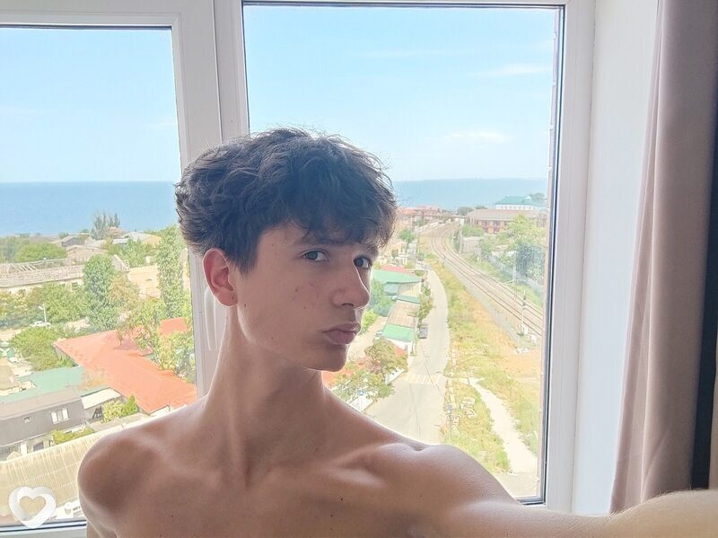 Тимур, 18, Санкт-Петербурге — анкета №2946504