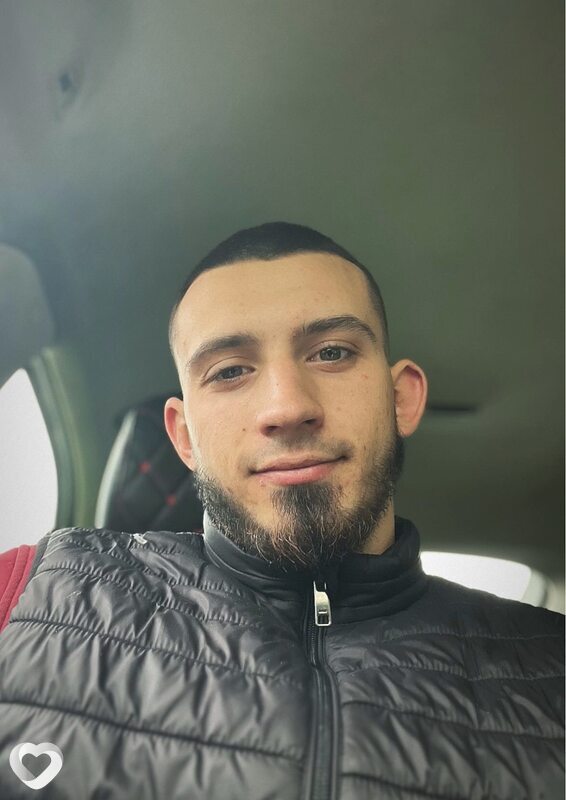 Антон, 22, Калининграде — анкета №2946106