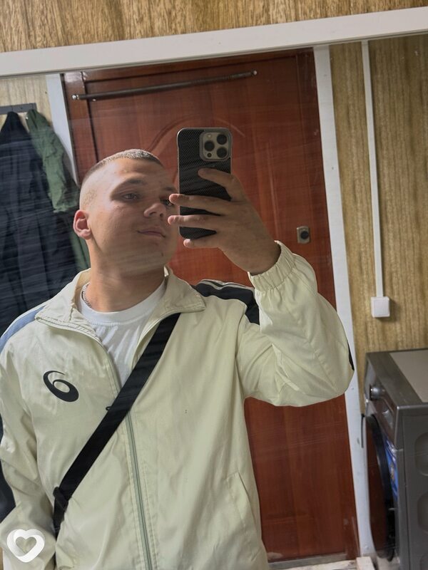 Александр, 21, Алексеевка (Белгородская Обл) — анкета №2946406