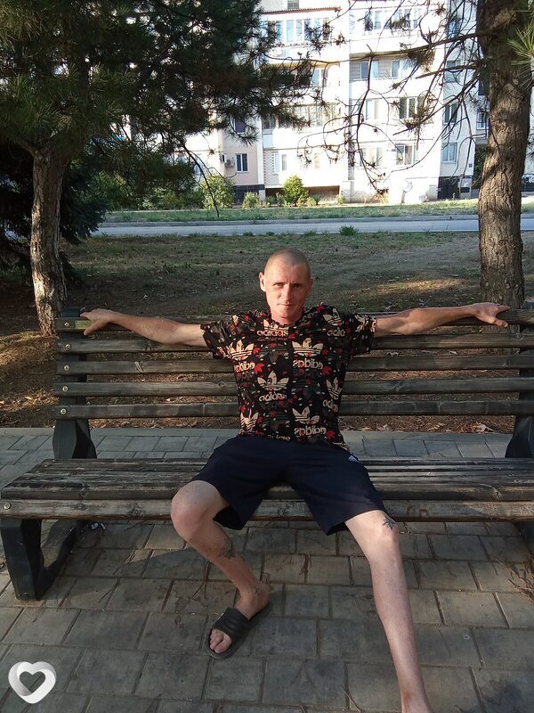 Виталик, 39, Красном Луче — анкета №2948073