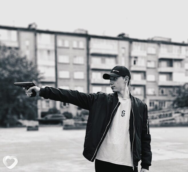 Лев, 21, Ангарске — анкета №2949129