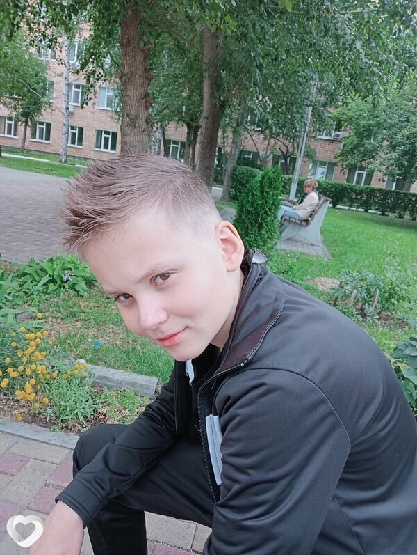 Артём, 23, Екатеринбурге — анкета №2950128