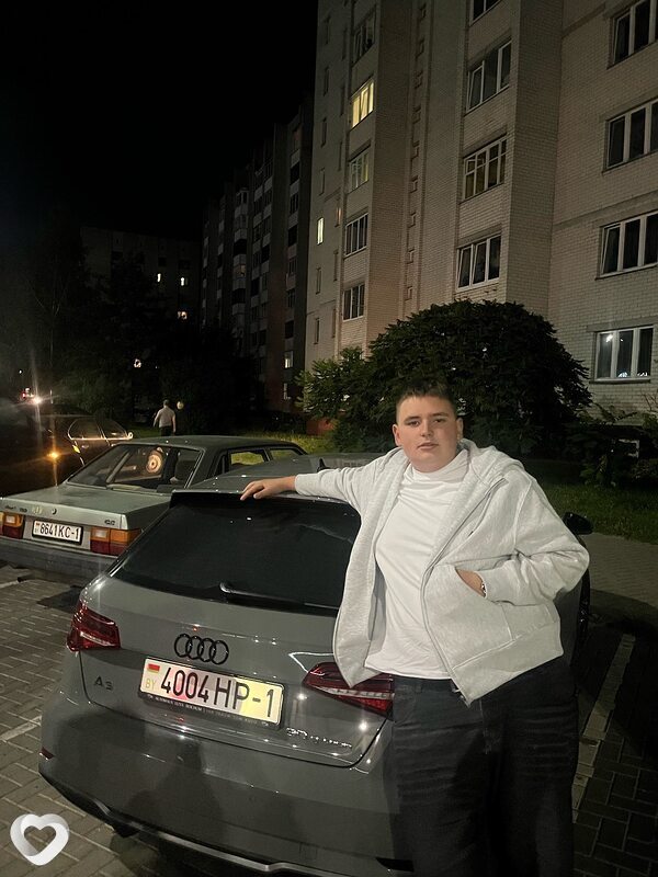 Денис, 19, Барановичах — анкета №2950288
