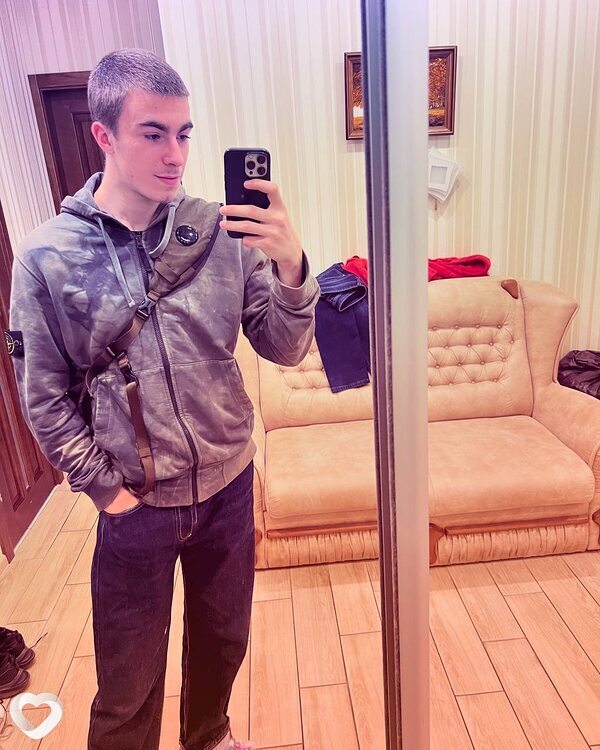 Максим, 20, Киеве — анкета №2951062