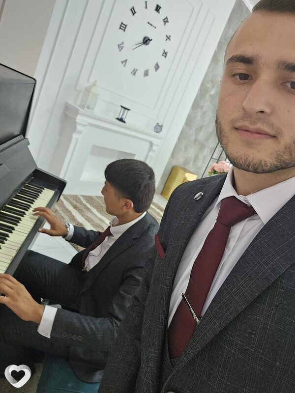 Отабек, 23, Москве — анкета №2951552