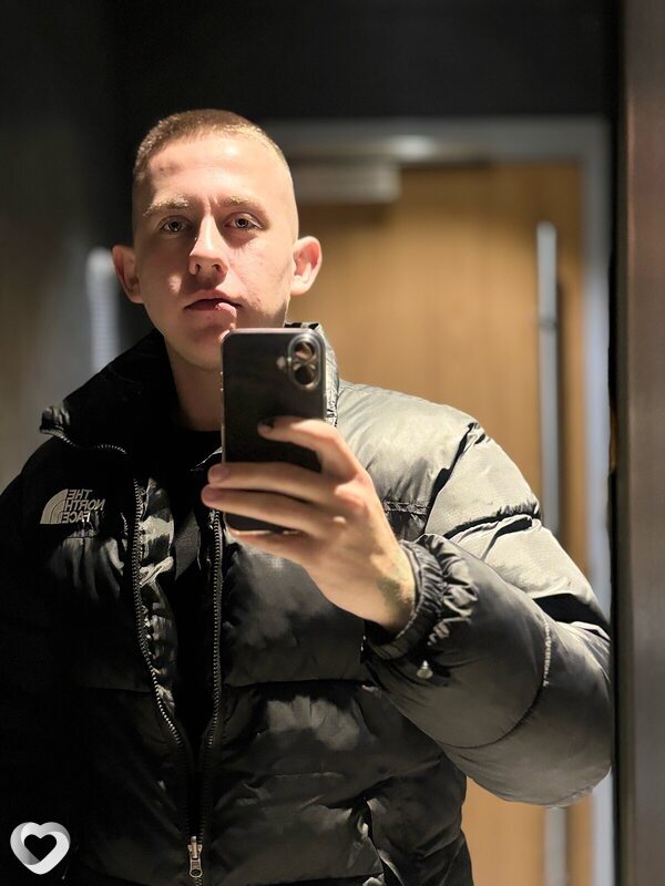 Дмитрий, 23, Азове — анкета №2951684