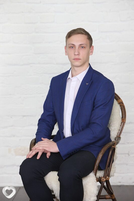Валерий, 21, Томске — анкета №2952280