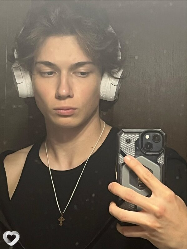 Даня, 21, Санкт-Петербурге — анкета №2952581
