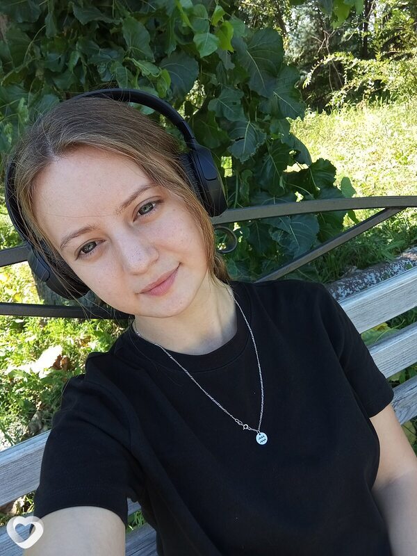 Соня, 21, Ростове-на-Дону — анкета №2953477