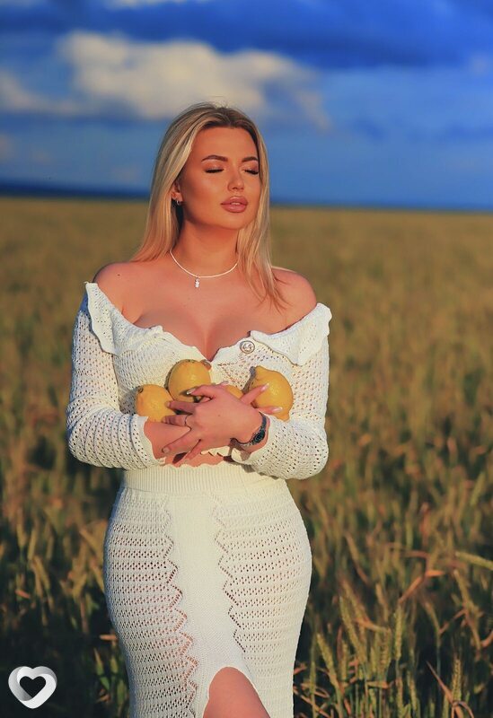 Карина, 25, Москве — анкета №2953723