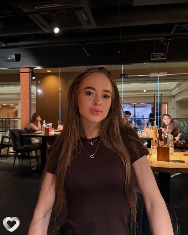Алёна, 25, Санкт-Петербурге — анкета №2954278