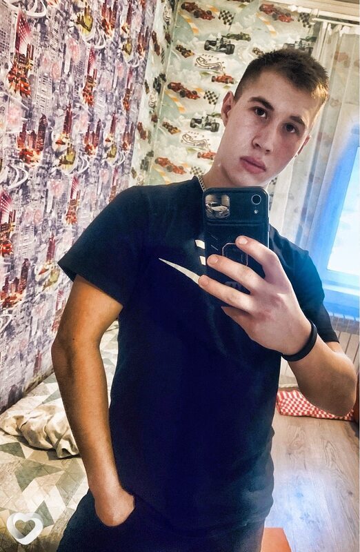 Денис, 21, Улан-Удэ — анкета №2954686