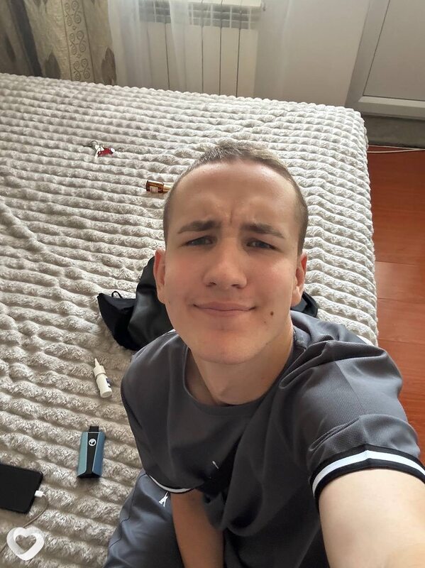 Вадим, 21, Новосибирске — анкета №2954179