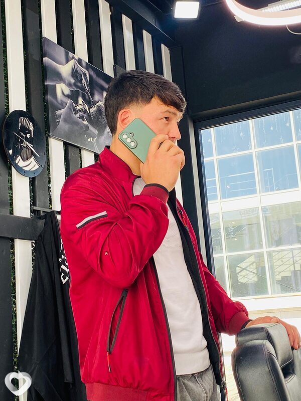 Руслан, 24, Барнауле — анкета №2954601