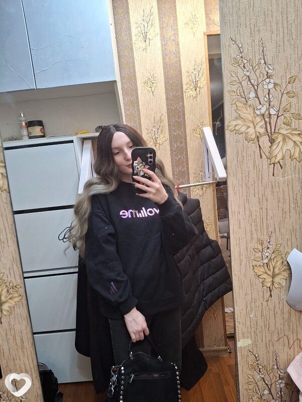 Надя, 21, Ялте — анкета №2954764