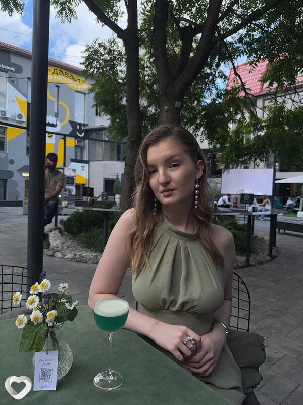 Анастасия, 19, Ростове-на-Дону — анкета №2955385