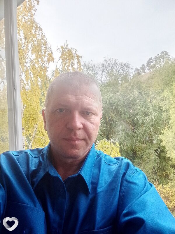 Михаил, 42, Жигулевске — анкета №2955955