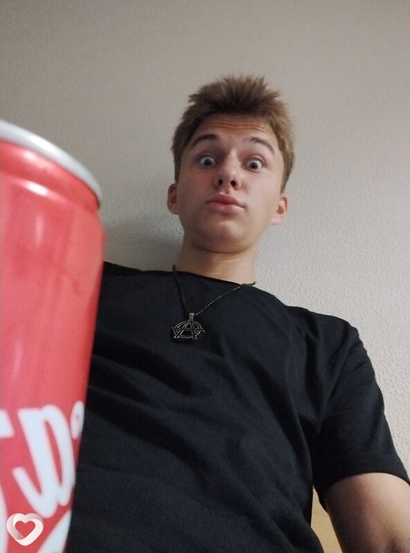 Андрей, 19, Минске — анкета №2955924