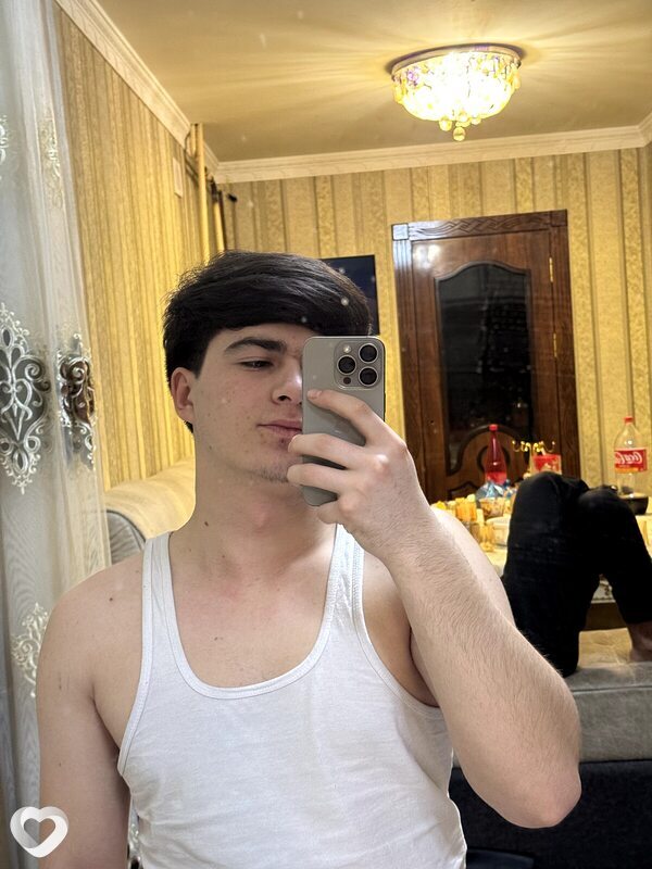 Надир, 20, Москве — анкета №2956168